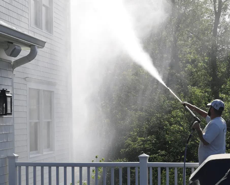 House Washing service in Stow, OH